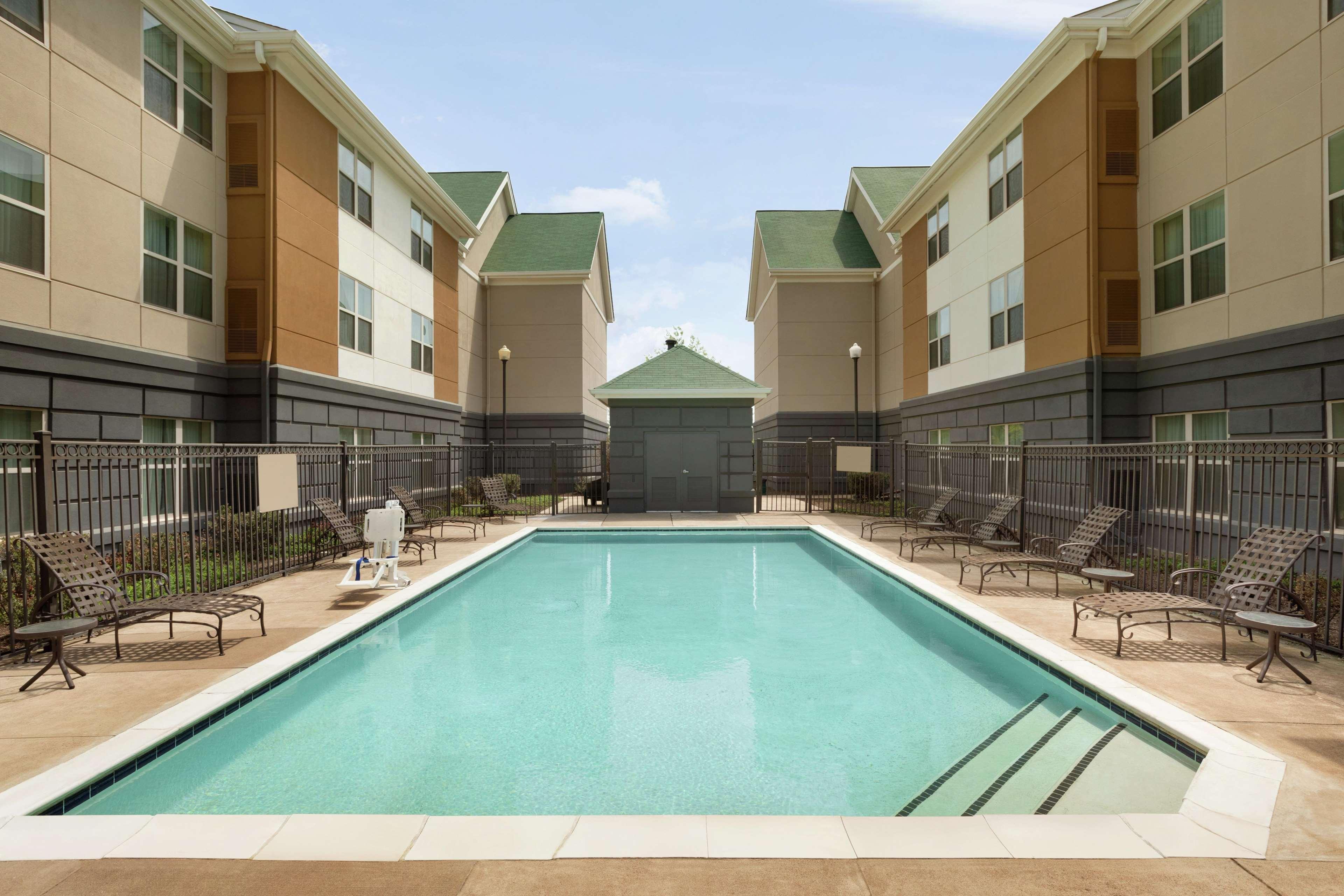 Homewood Suites By Hilton Dulles-North Loudoun Ашберн Экстерьер фото